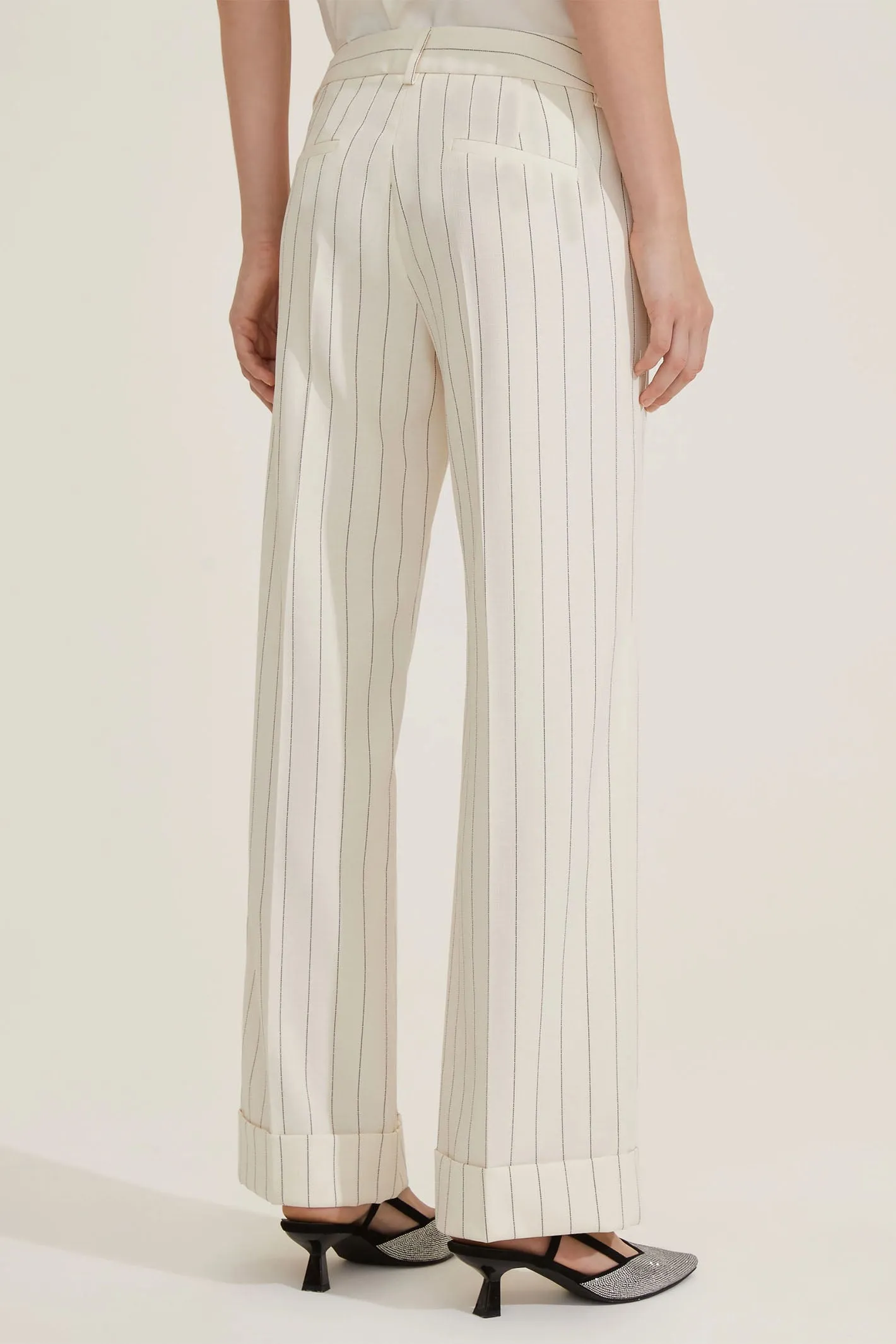 Emme Suit Agra Wool White Stripe 2515091021200 001