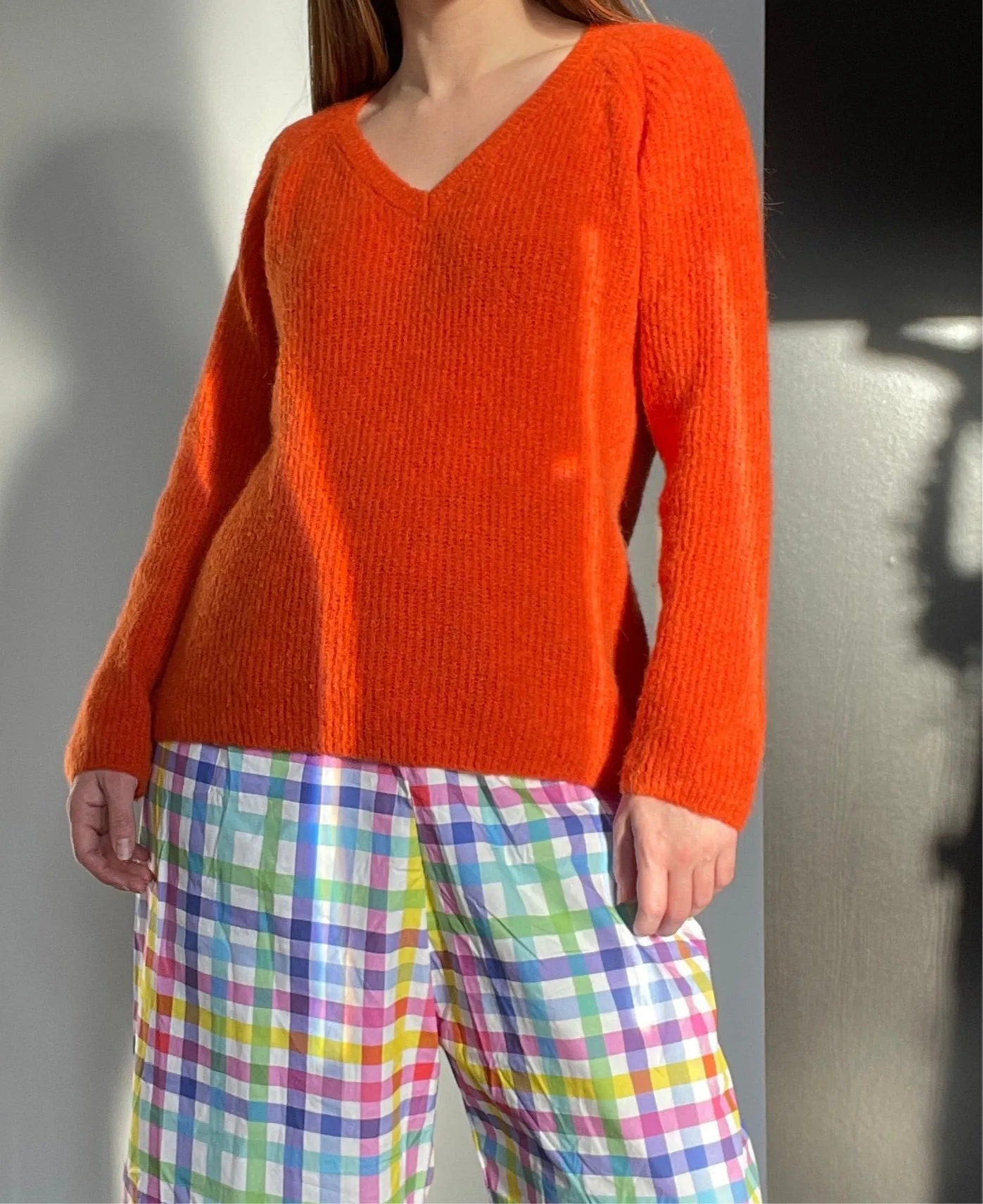Italian Tiger Orange Baby Alpaca-Blend V-Neck Sweater - M