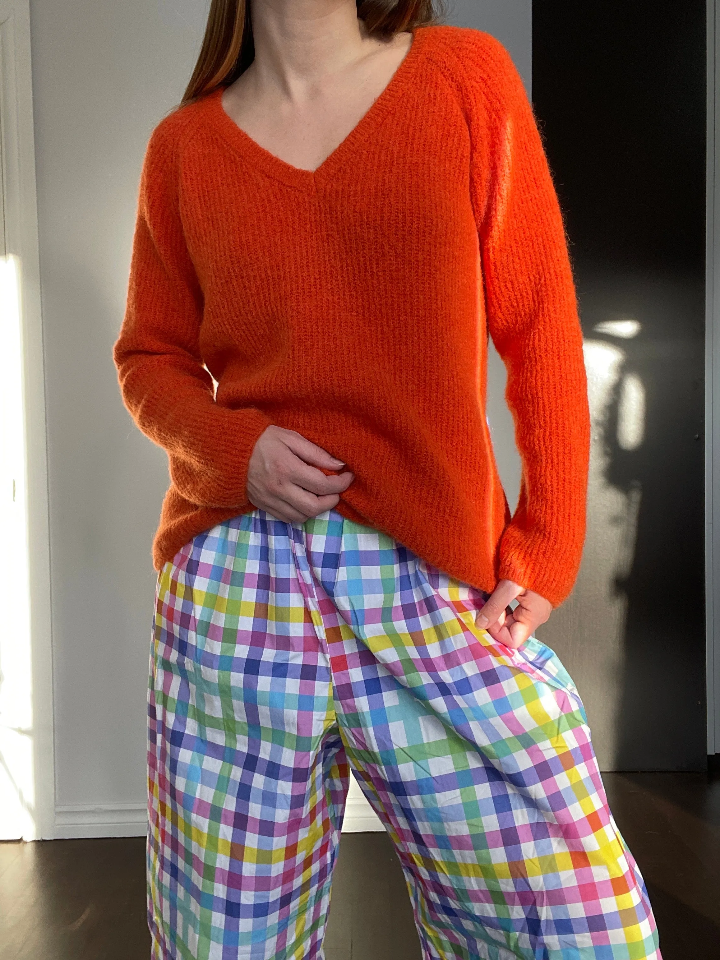 Italian Tiger Orange Baby Alpaca-Blend V-Neck Sweater - M
