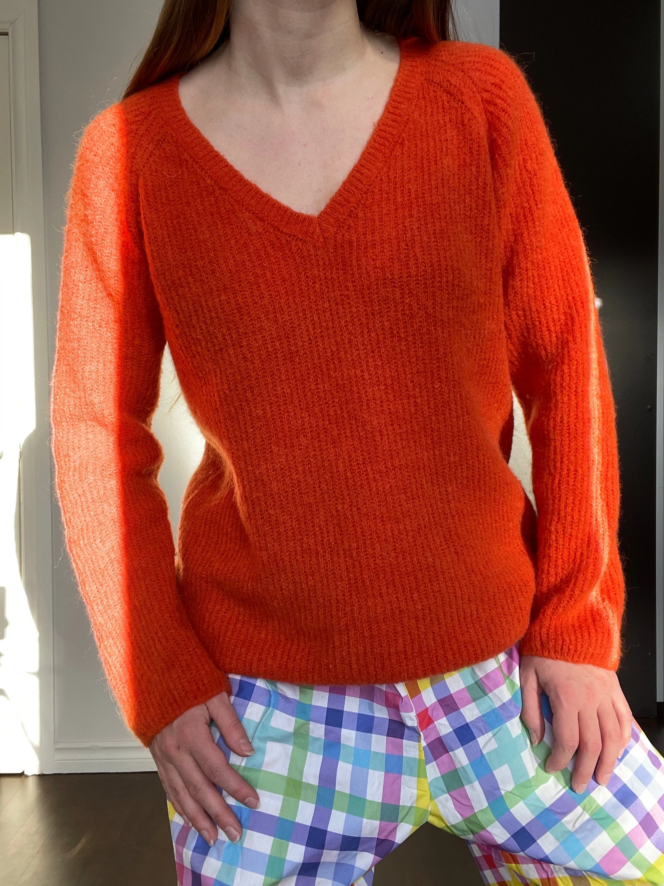 Italian Tiger Orange Baby Alpaca-Blend V-Neck Sweater - M