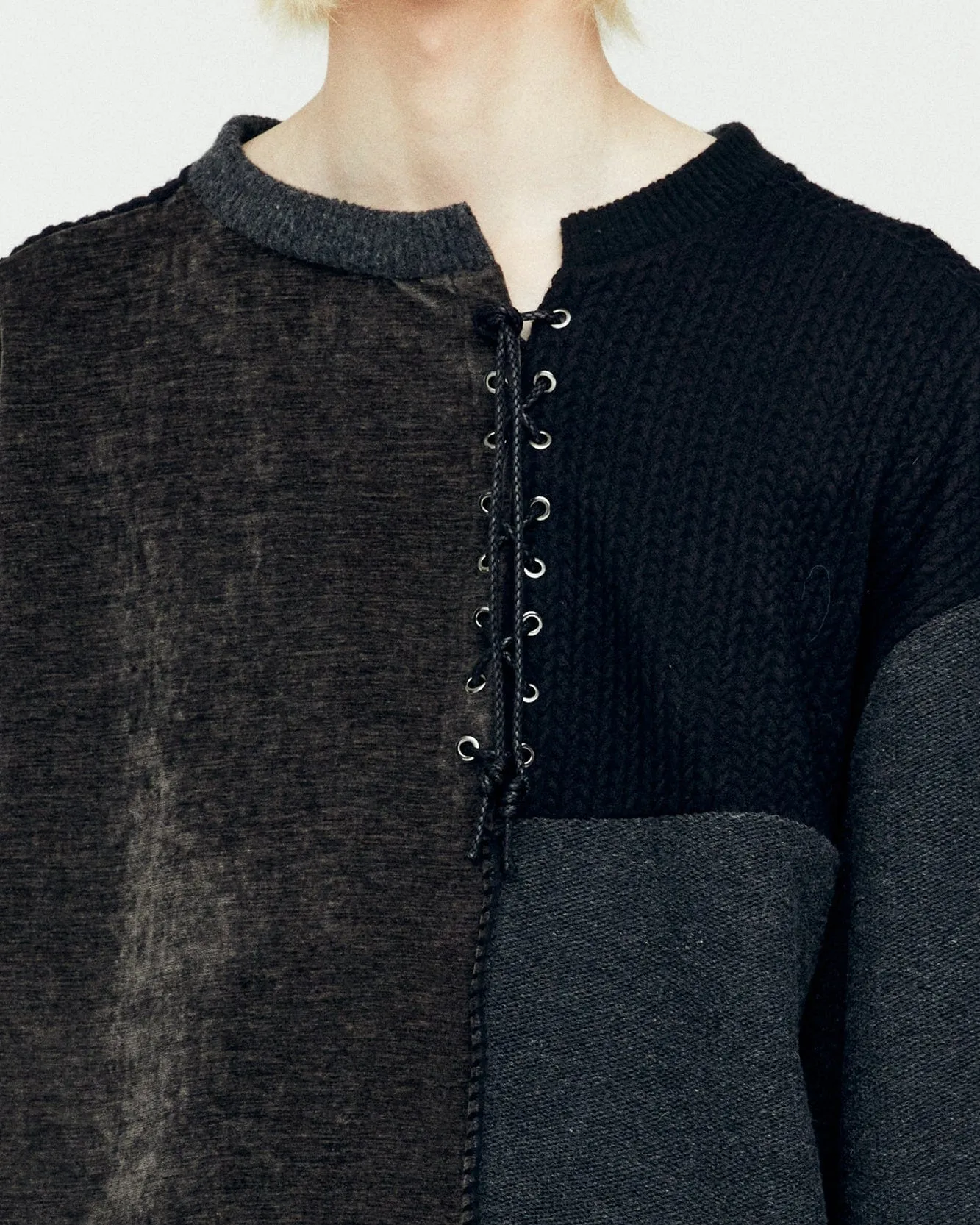LACE-UP OVERSIZED SWEATER atb1142m(BLACK)