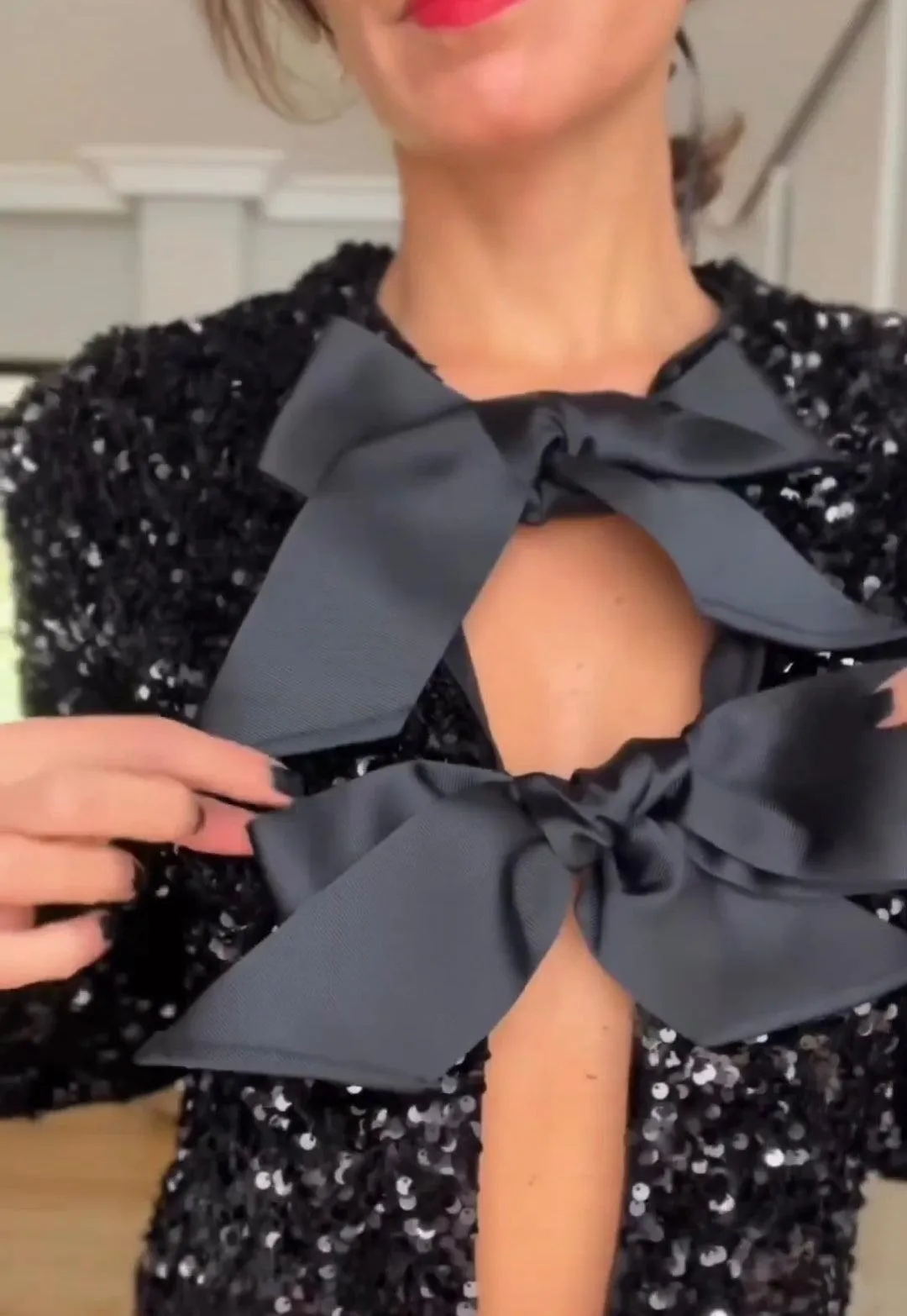 Sandra - Elegant Bow Sequin Sweater