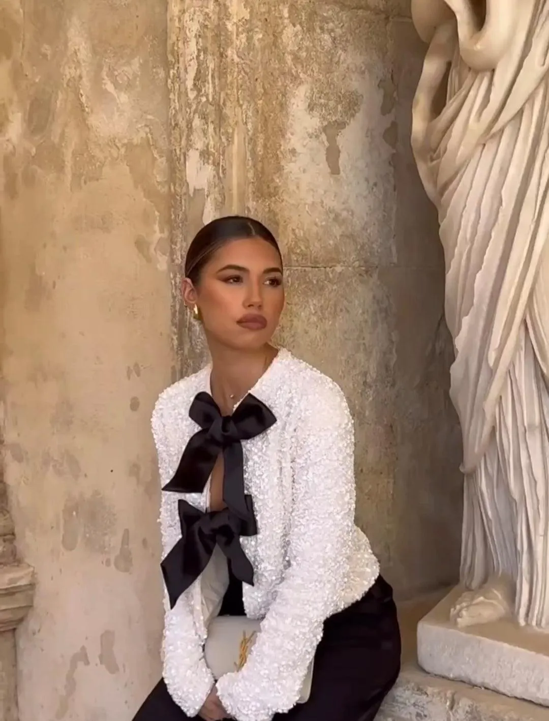 Sandra - Elegant Bow Sequin Sweater