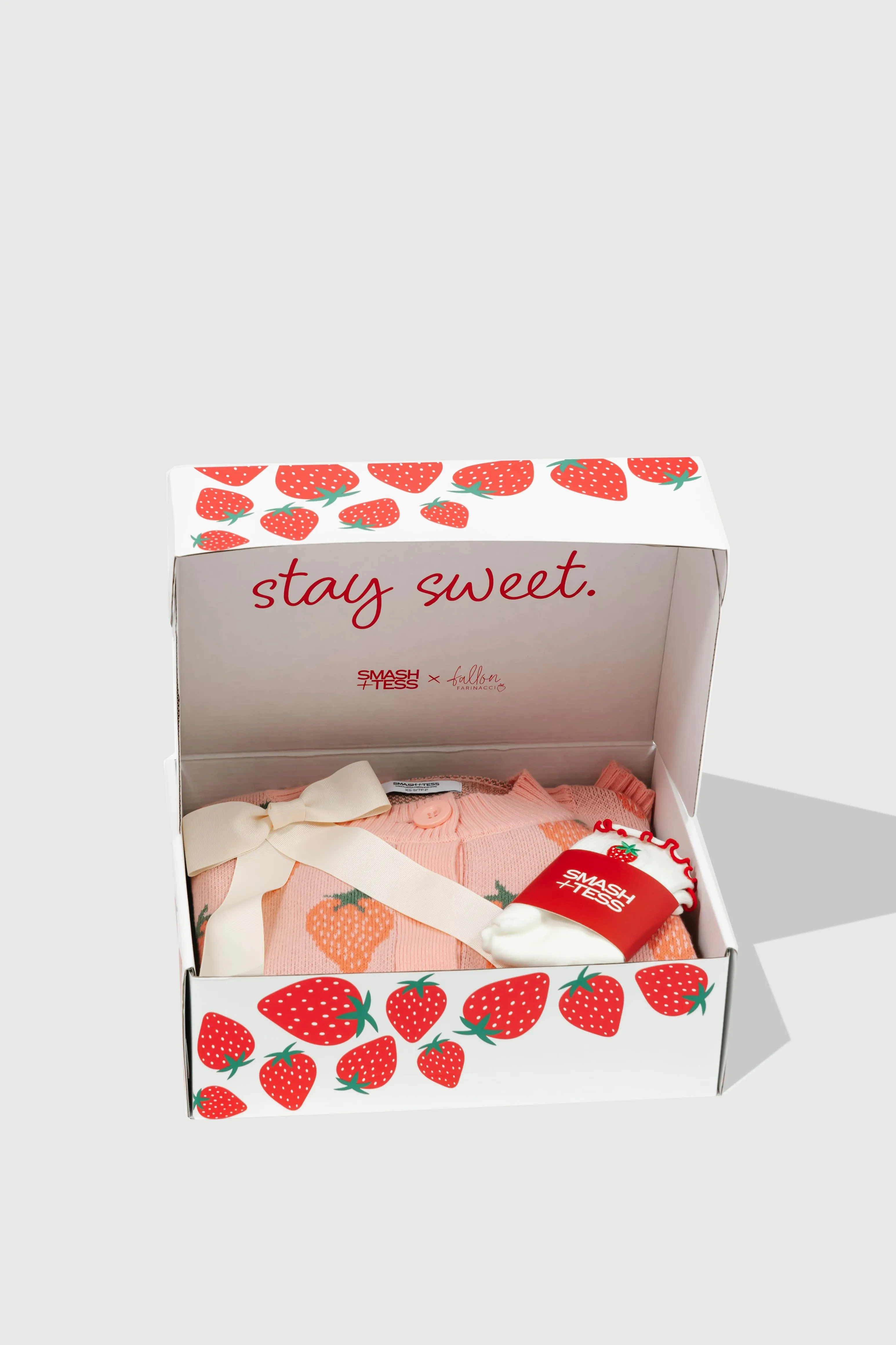 Strawberry Box in Pink Coral